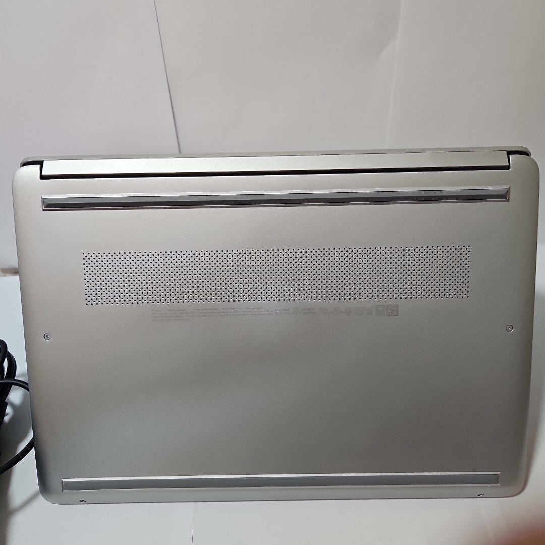 LAPTOP HP 14-DQ0532LA (2024) 128 GB SSD 4 GB RAM (SEMINUEVO)