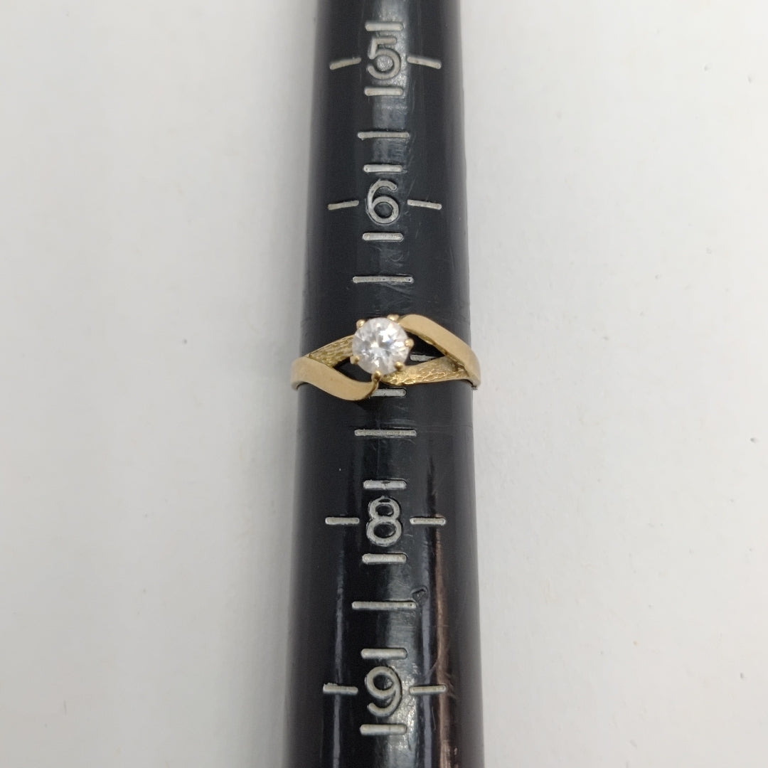 SOLITARIO. ORO. 8 K 1.9 GRMS (SEMINUEVO)