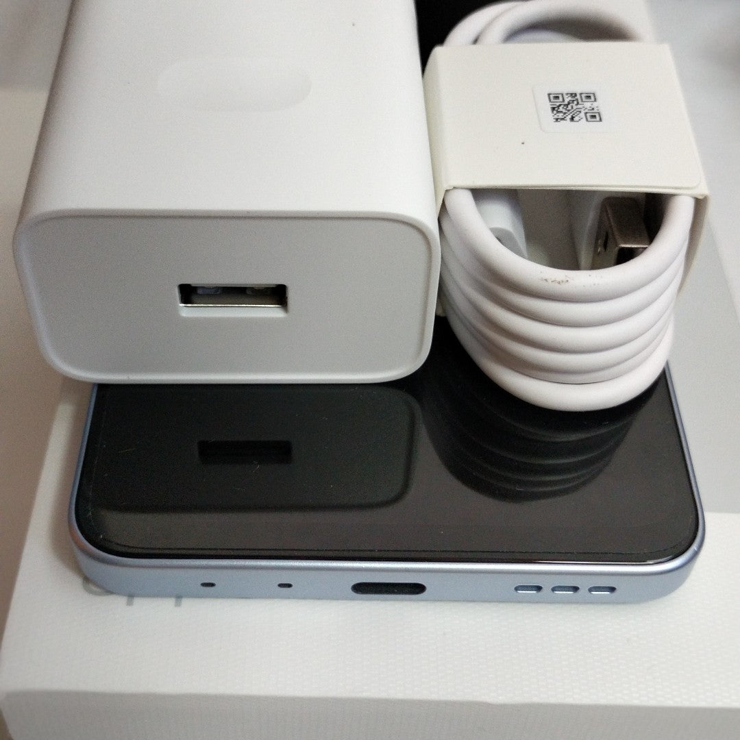 CELULAR OPPO  A5 PRO CPH2711 (2025) 256 GB 8 GB RAM (SEMINUEVO)