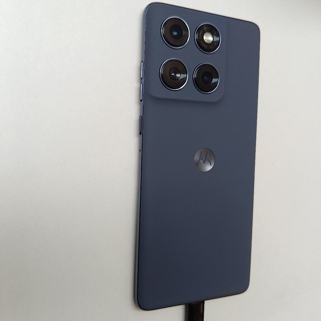 CELULAR MOTOROLA EDGE 60 FUSION XT2503-1 (2023) 256 GB 8 GB RAM (SEMINUEVO)