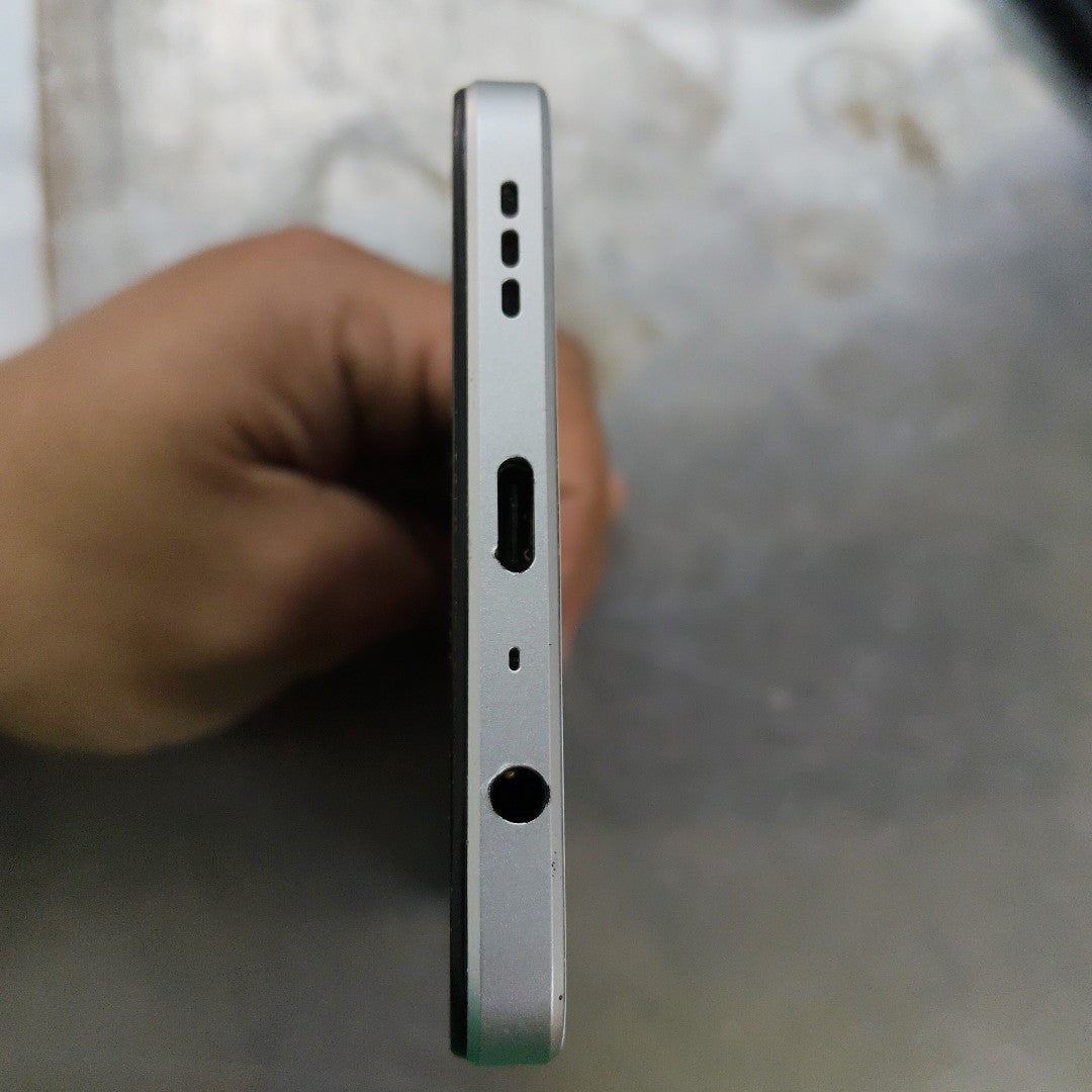 CELULAR OPPO  A60 CPH3669 256 GB 8 GB RAM (SEMINUEVO)