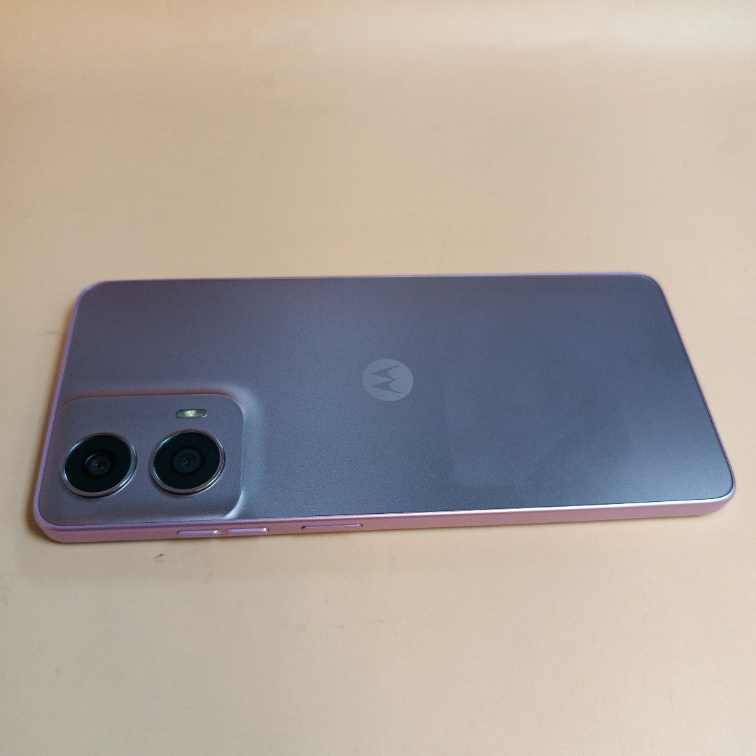 CELULAR MOTOROLA MOTO G24 XT2423-1 (2024) 256 GB 4 GB RAM (SEMINUEVO)