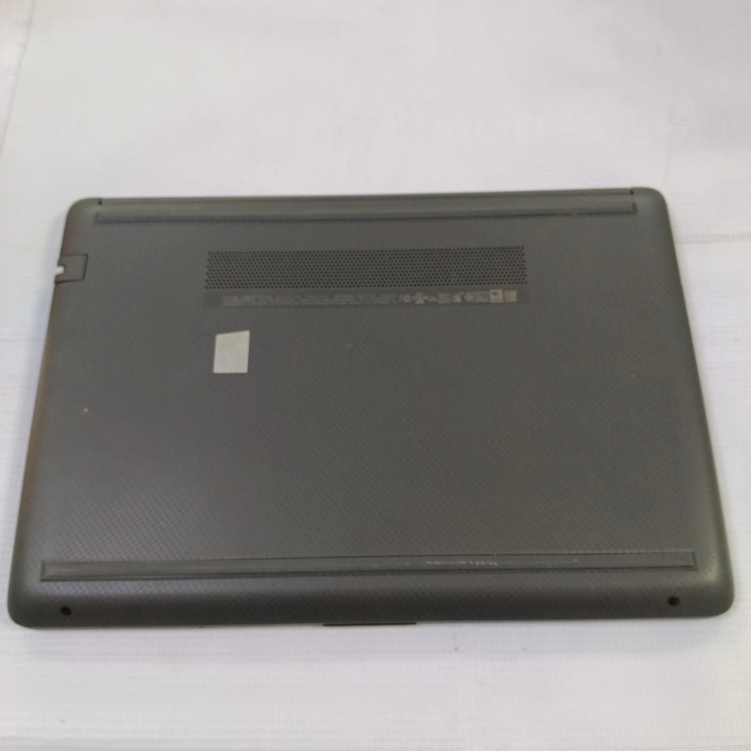 LAPTOP HP 240 G8 (2022) 512 GB SSD 8 GB RAM (SEMINUEVO)