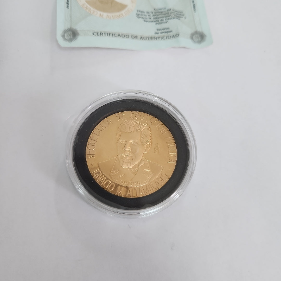 MEDALLA CONMEMORATIVA ORO 21 K 42 GRMS (SEMINUEVO)