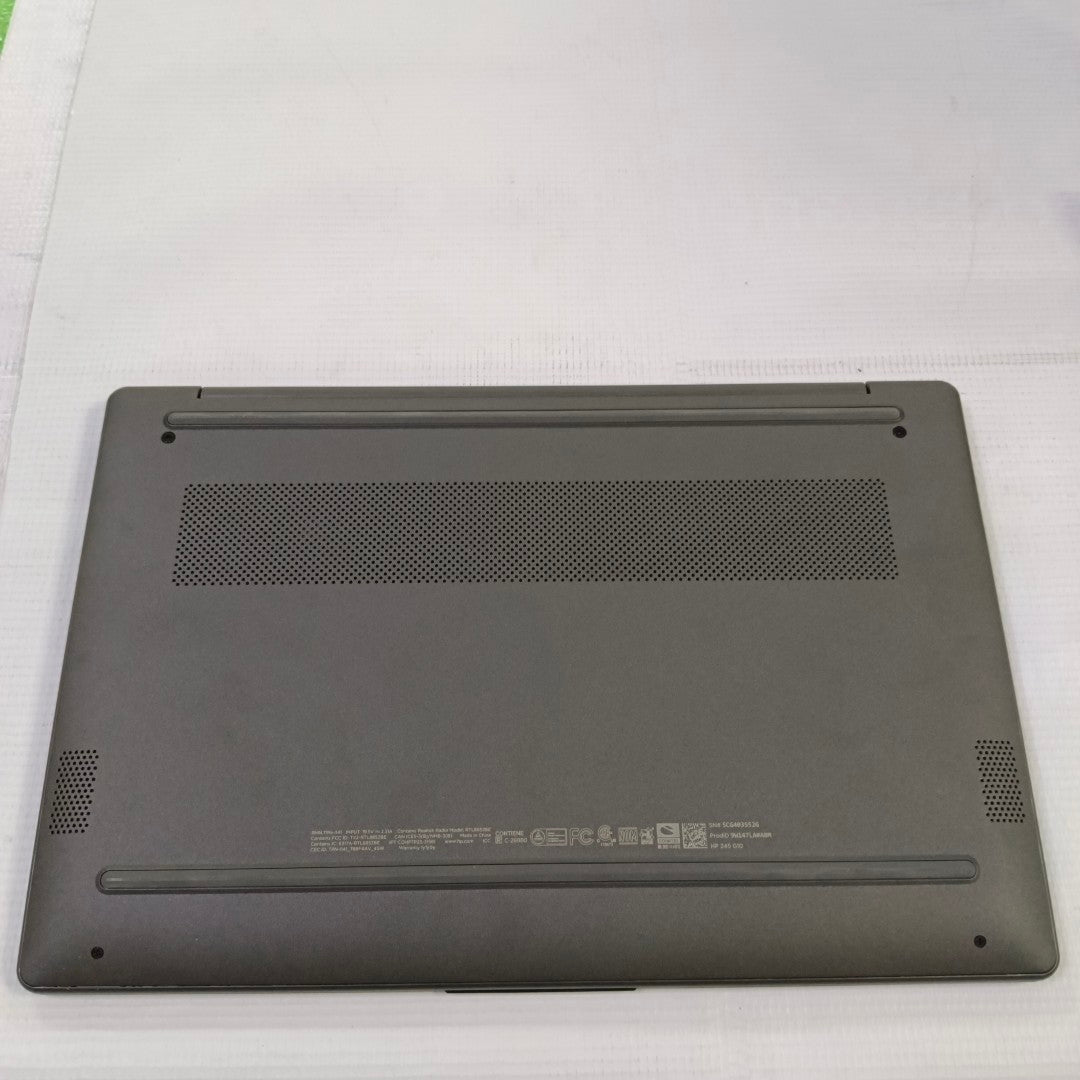 LAPTOP HP 240 G10 (2025) 512 GB SSD 8 GB RAM (SEMINUEVO)