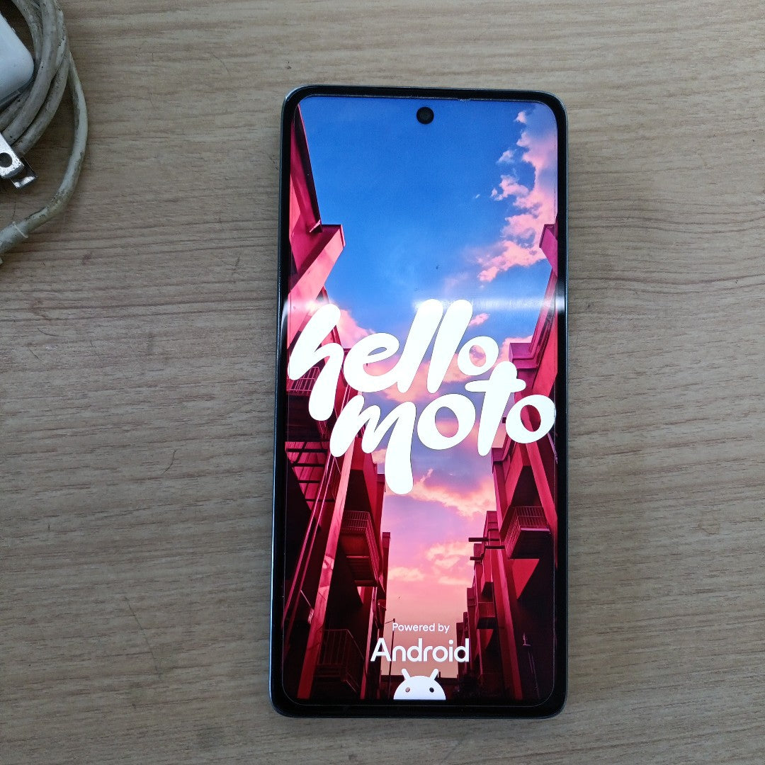 CELULAR MOTOROLA MOTO G75 5G XT2437-2 (2024) 256 GB 8 GB RAM (SEMINUEVO)