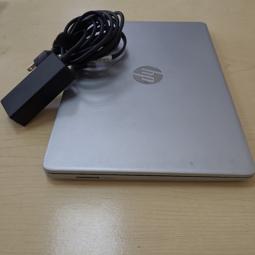 LAPTOP HP 14-DQ5007LA (2023) 512 GB SSD 16 GB RAM (SEMINUEVO)