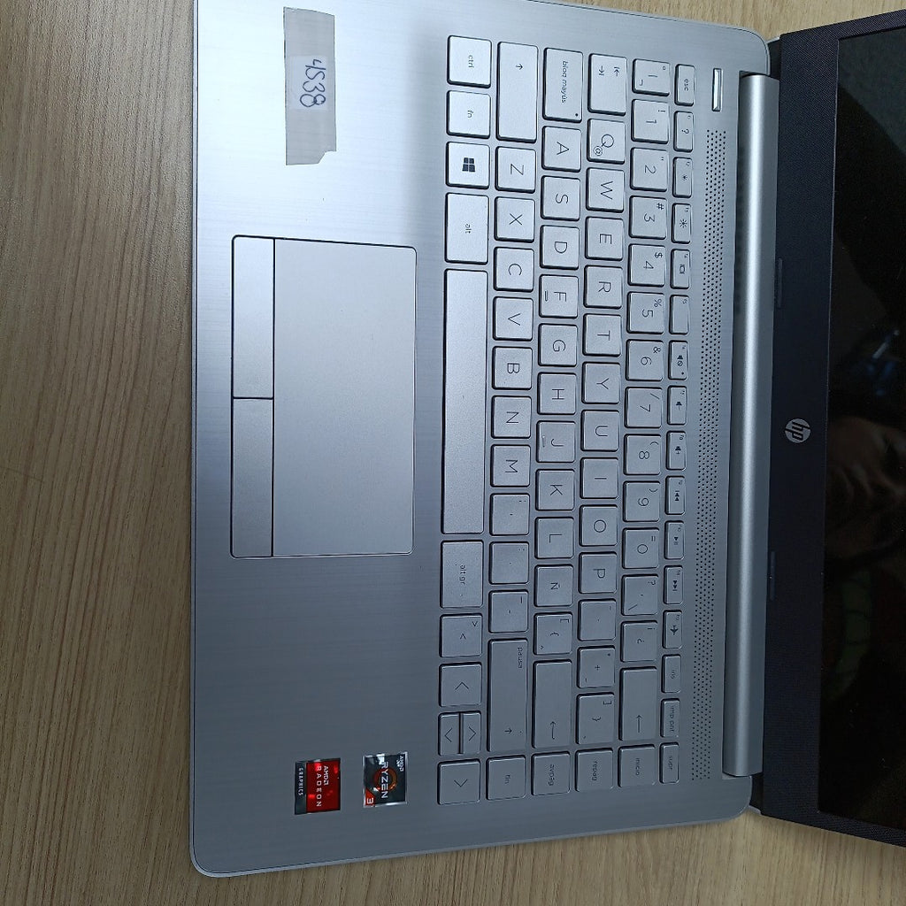 LAPTOP HP 14-DK1508LA (2022) 256 GB SSD 8 GB RAM (SEMINUEVO)