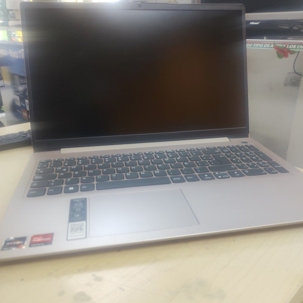 LAPTOP LENOVO IDEAPAD 3 15ALC6 (2023) 512 GB SSD 16 GB RAM (SEMINUEVO)