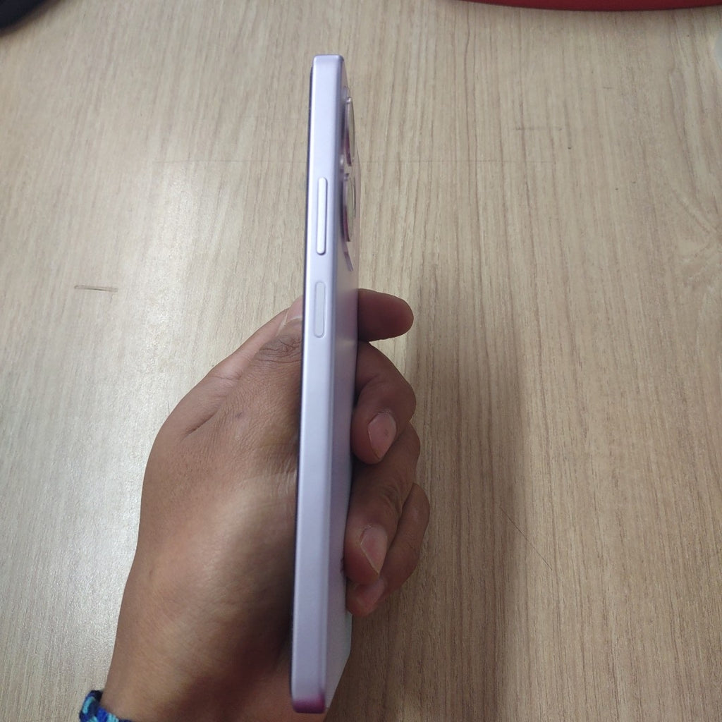 CELULAR OPPO  A5 PRO 5G CPH2695 (2025) 256 GB 8 GB RAM (SEMINUEVO)