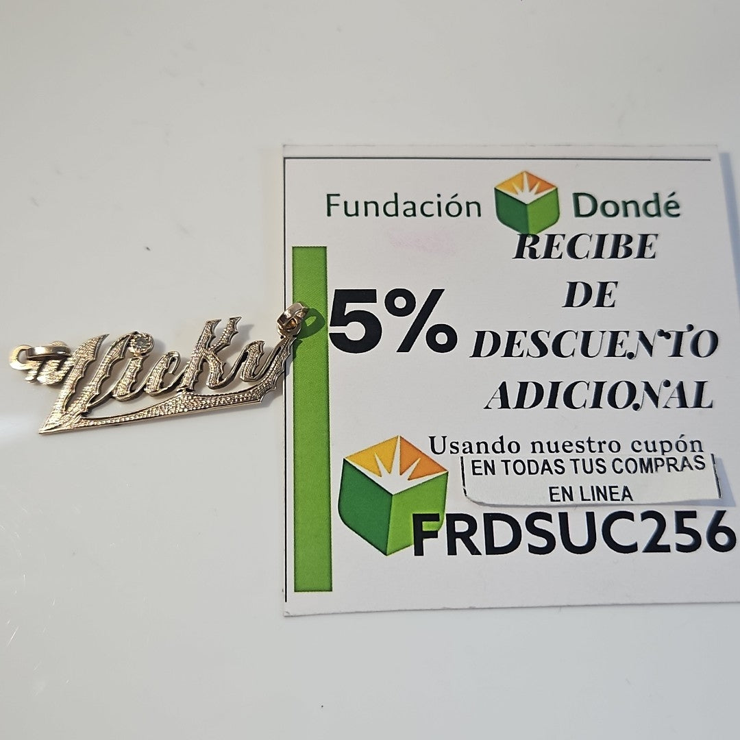 K1 2,80 GRMS 8 K ESPECIFICACIONES COMPLEMENTARIAS DIJE NOMBRE VIKY 11/II/86 (SEMINUEVO)