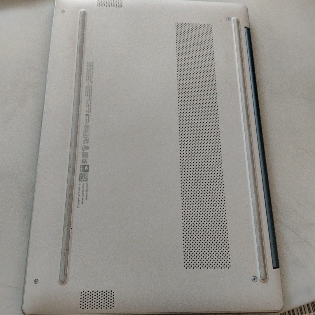 LAPTOP HP 14-EM0017LA (2024) 512 GB SSD 8 GB RAM