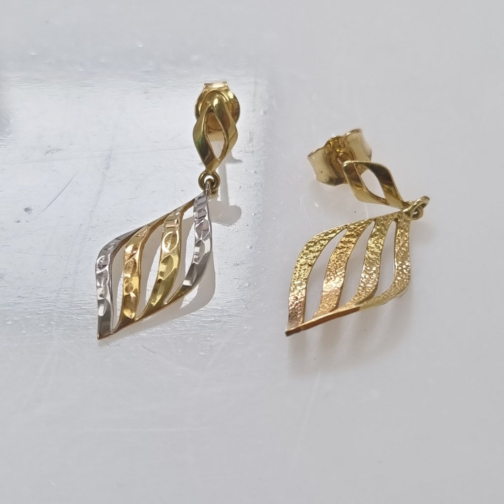 ARETES PAR ORO 14 K 1.7 GRMS (SEMINUEVO)