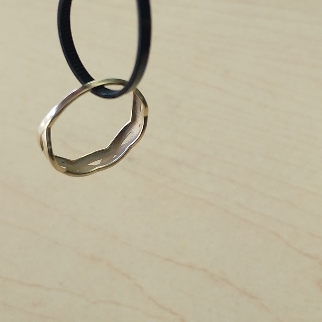 ANILLITO ORO, RODIADO 10 K 1.1 GRMS (SEMINUEVO)