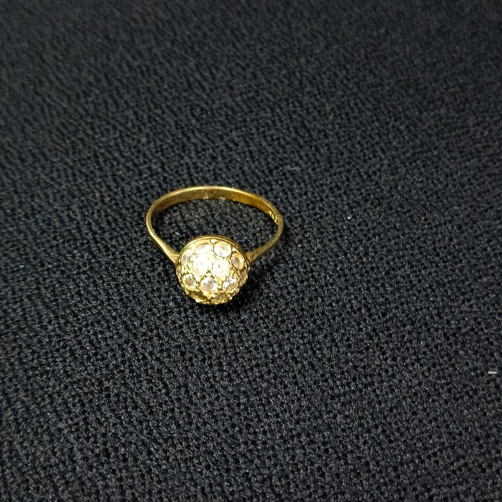 K1 2,70 GRMS 10 K ESPECIFICACIONES COMPLEMENTARIAS ANILLITO CON CIRCONIAS MEDIA (SEMINUEVO)