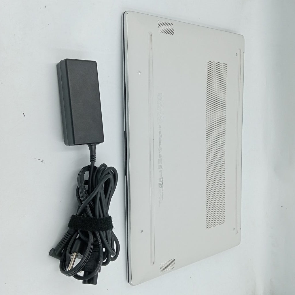 LAPTOP HP 15-FD0046LA (2024) 512 GB SSD 8 GB RAM (SEMINUEVO)