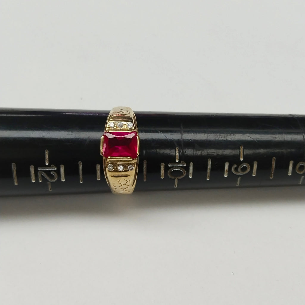 K1 3,30 GRMS 10 K ESPECIFICACIONES COMPLEMENTARIAS ANILLO DE CABALLERO BUEN ES (SEMINUEVO)