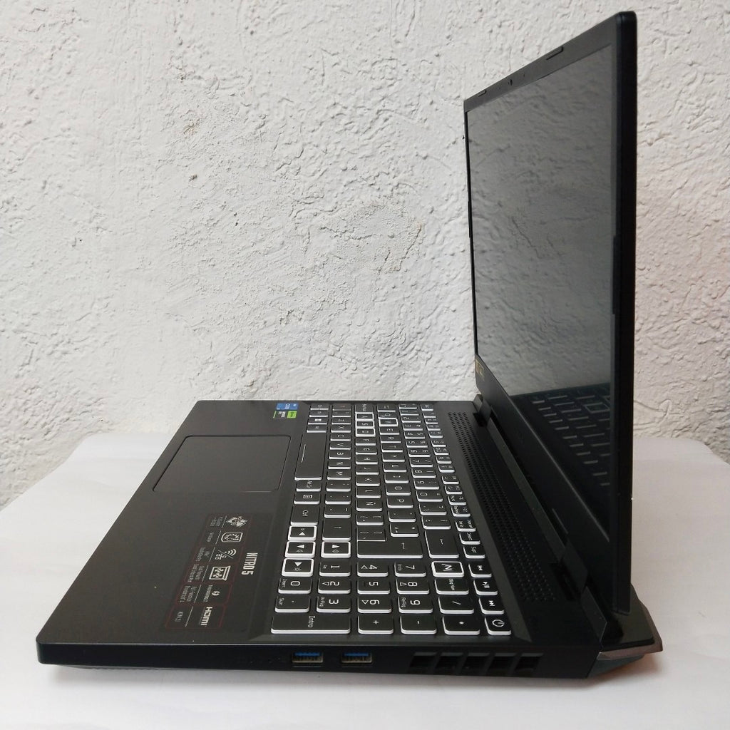 LAPTOP ACER NITRO 5 AN515-58-58V0 (2023) 512 GB SSD 8 GB RAM (SEMINUEVO)