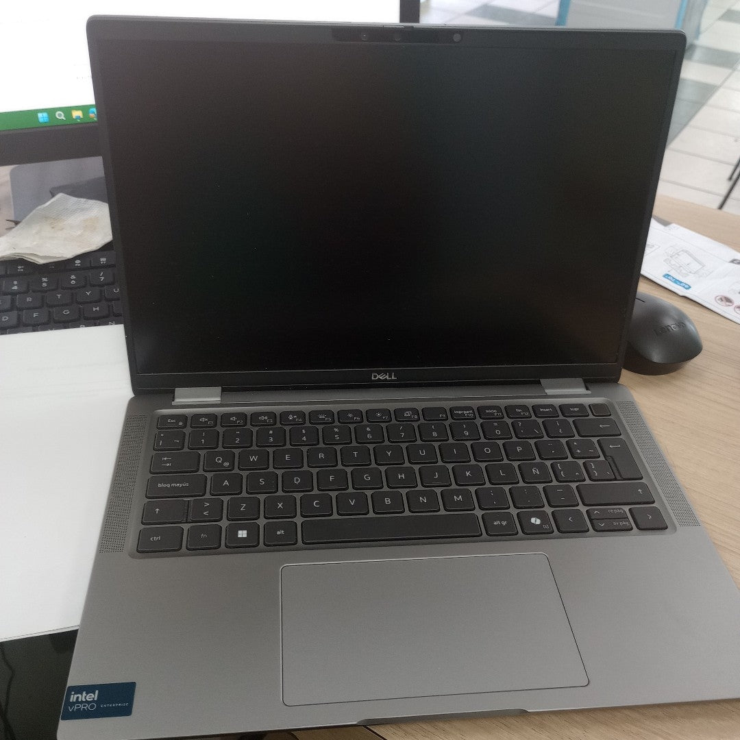 LAPTOP DELL LATITUDE 7450 (2024) 512 GB SSD 16 GB RAM (SEMINUEVO)