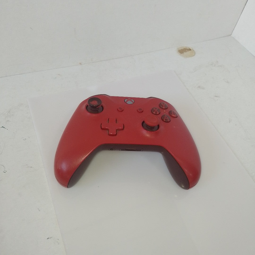 CONSOLA DE VIDEOJUEGO MICROSOFT XBOX ONE S 1 TB (SEMINUEVO)