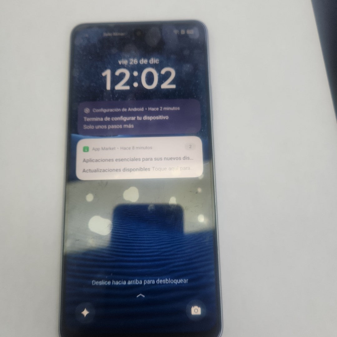 CELULAR OPPO  A5 PRO CPH2711 (2025) 256 GB 8 GB RAM (SEMINUEVO)