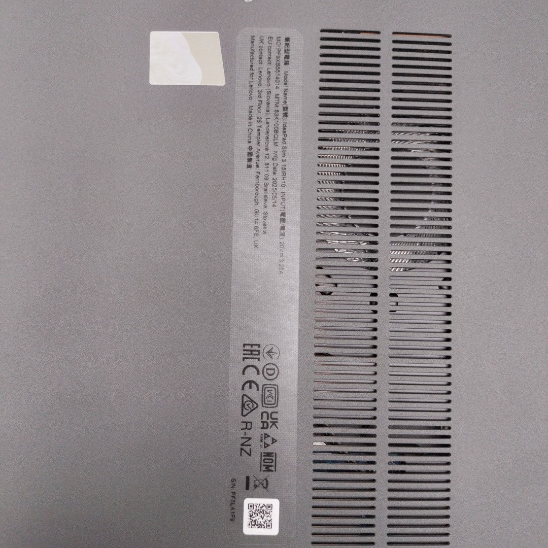 LAPTOP LENOVO IDEAPAD SLIM 3 15IRH10 (2025) 1 TB SSD 24 GB RAM (SEMINUEVO)