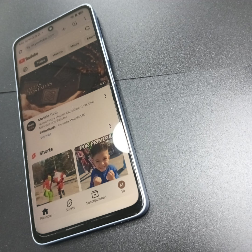 CELULAR OPPO  A5 PRO CPH2711 (2025) 256 GB 8 GB RAM (SEMINUEVO)