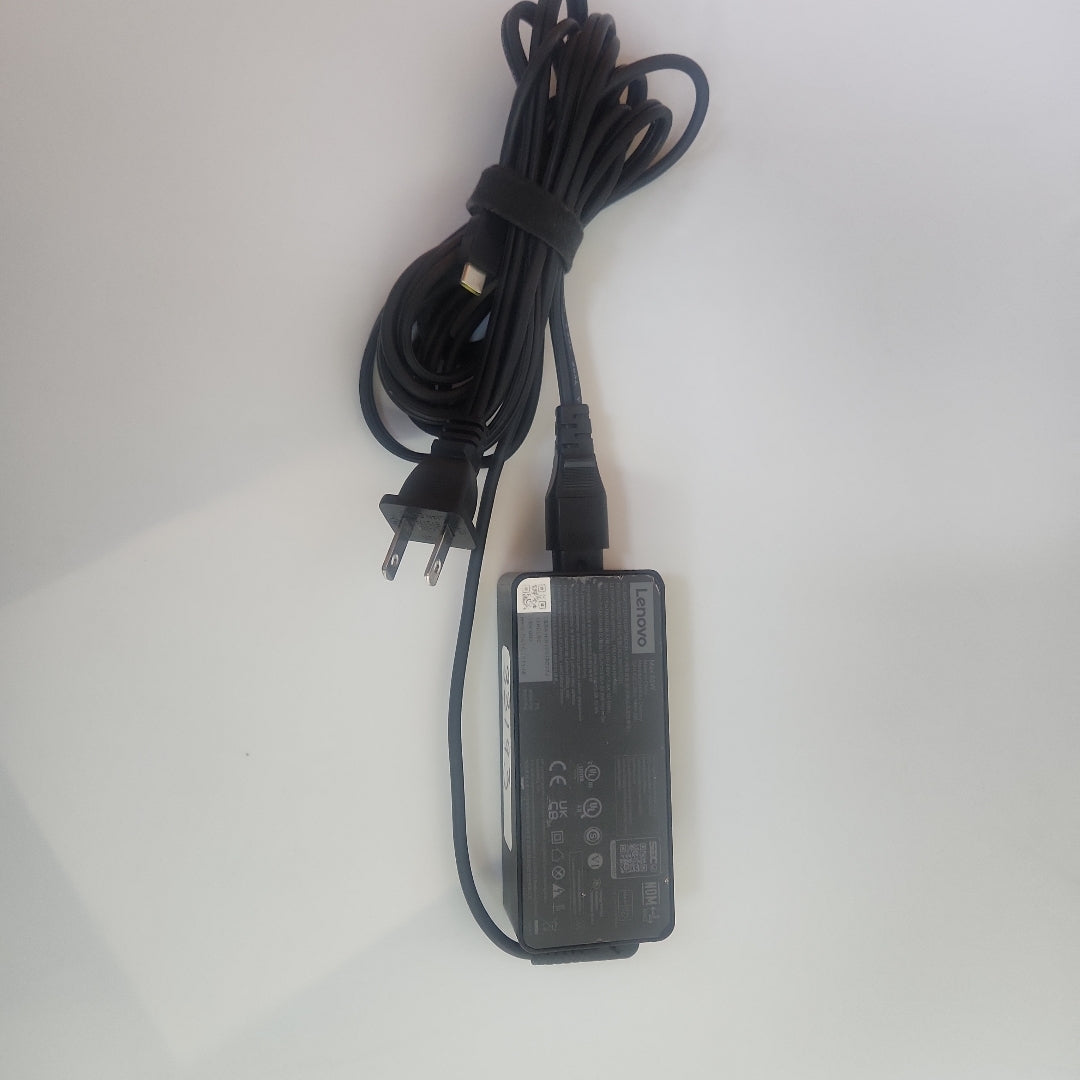 LAPTOP LENOVO THINKPAD T14 GEN 2 (2023) 512 GB SSD 16 GB RAM (SEMINUEVO)