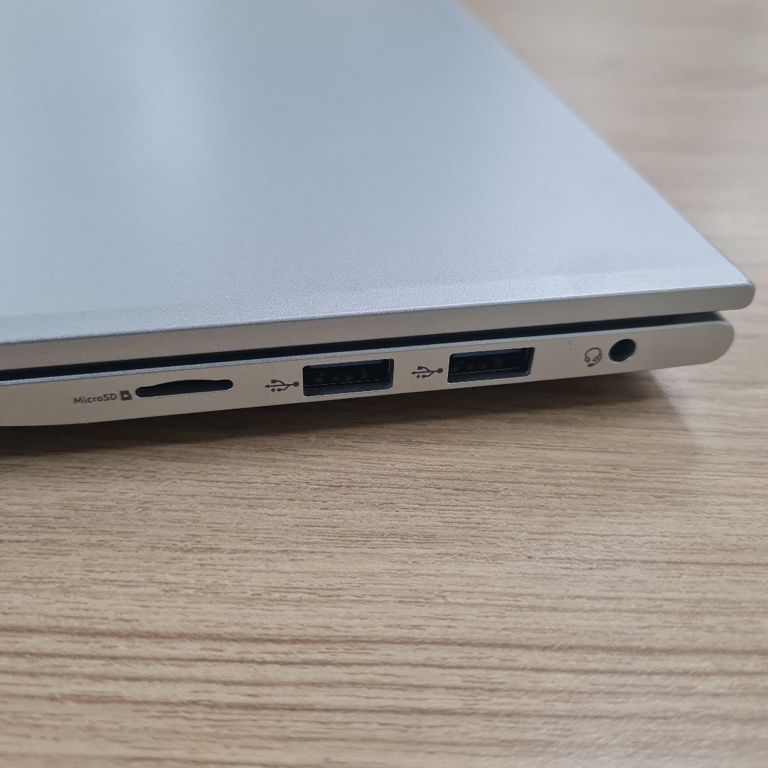 LAPTOP ACER ASPIRE LITE 14 AL14-31P-353Y (2024) 512 GB SSD 8 GB RAM (SEMINUEVO)