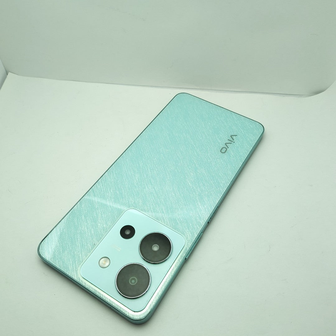 CELULAR VIVO Y36 V2247 256 GB 8 GB RAM (SEMINUEVO)