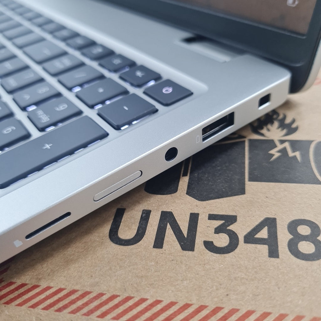 LAPTOP DELL PRO 16 PLUS PB16250 (2025) 1 TB SSD 16 GB RAM (SEMINUEVO)