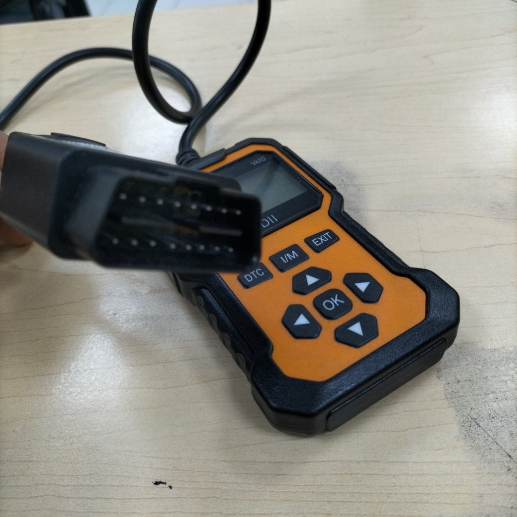 ESCANER PARA AUTO OTRAS MARCAS OTROS MODELOS PANTALLA LCD DIGITAL (SEMINUEVO)