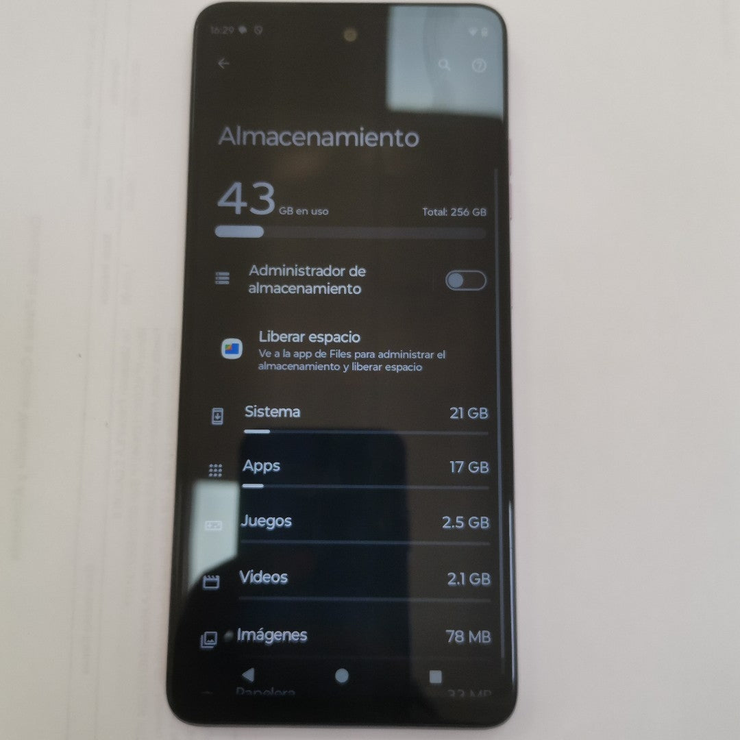 CELULAR MOTOROLA MOTO G24 XT2423-1 (2024) 128 GB 4 GB RAM (SEMINUEVO)