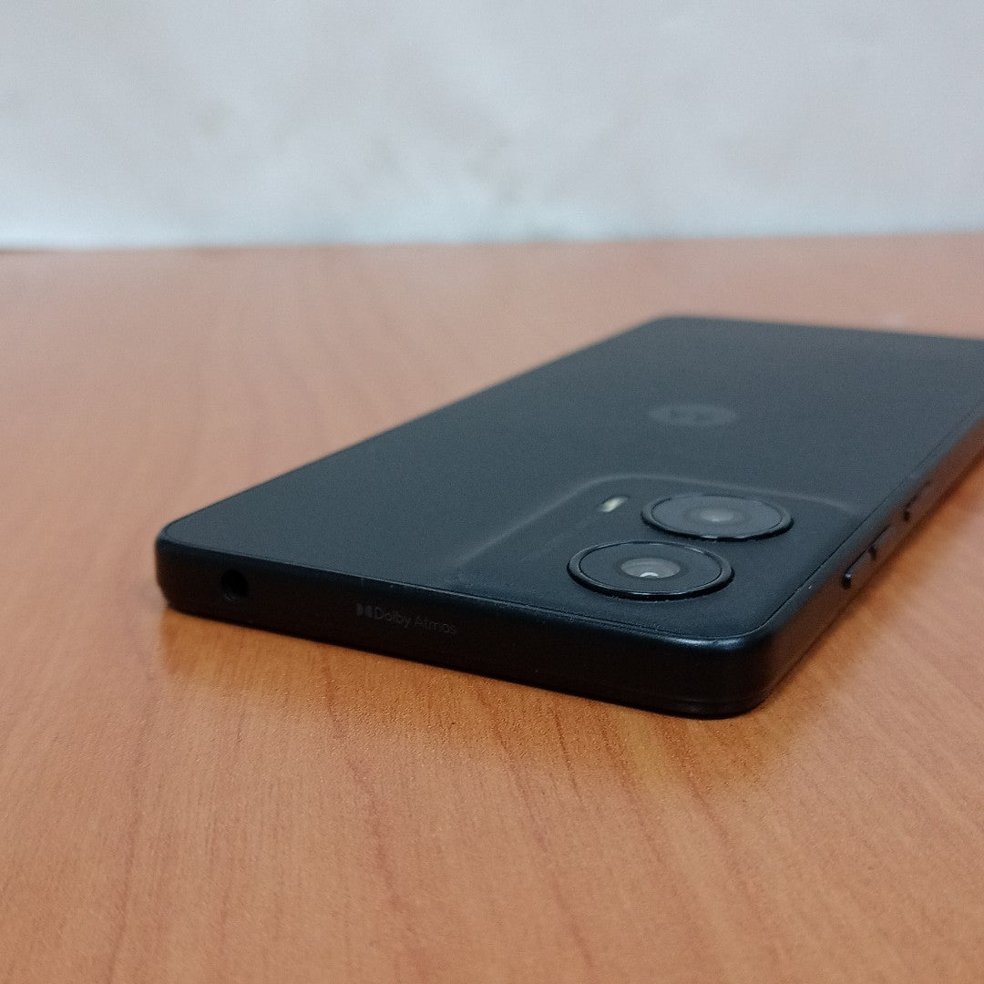 CELULAR MOTOROLA MOTO G24 XT2423-1 (2024) 256 GB 4 GB RAM (SEMINUEVO)