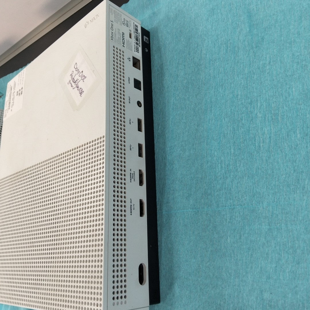 CONSOLA DE VIDEOJUEGO MICROSOFT XBOX ONE S 500 GB  (SEMINUEVO)