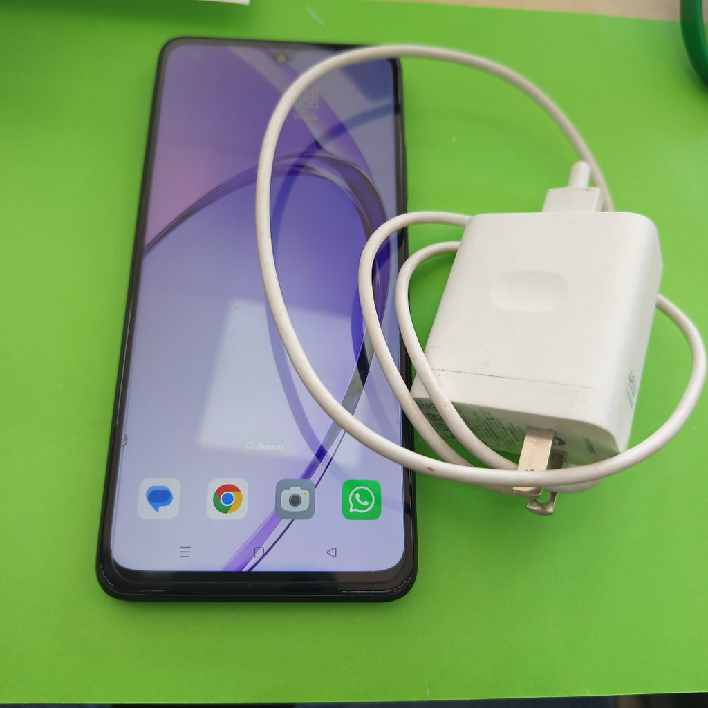 CELULAR OPPO  A40 CPH2669 (2024) 256 GB 4 GB RAM (SEMINUEVO)