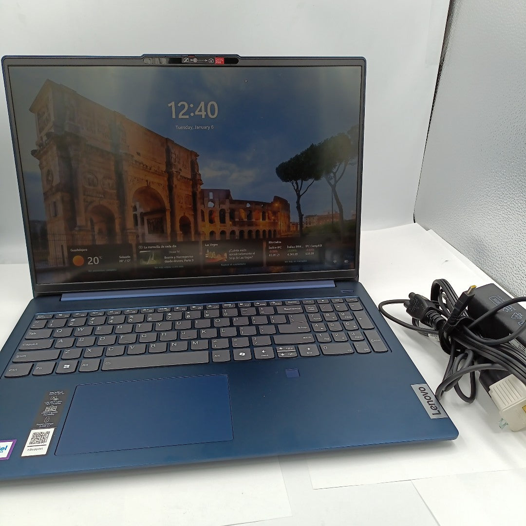 LAPTOP LENOVO IDEAPAD SLIM 5 16IRU9 (2024) 1 TB SSD 16 GB RAM (SEMINUEVO)