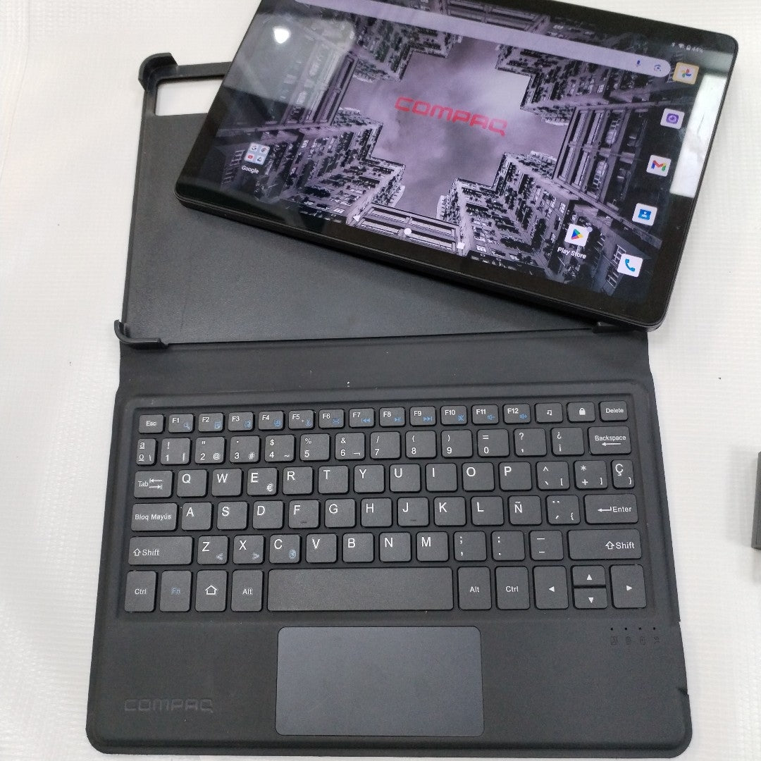 TABLETA COMPAQ QTAB PRO 256 GB SSD 8 GB RAM (SEMINUEVO)