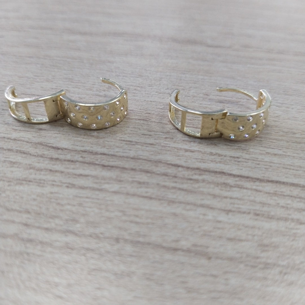 HUGGIES ORO 14K 2.7 (NUEVO)