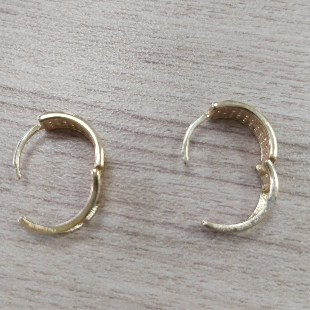 HUGGIES ORO 14K 2.6 (NUEVO)