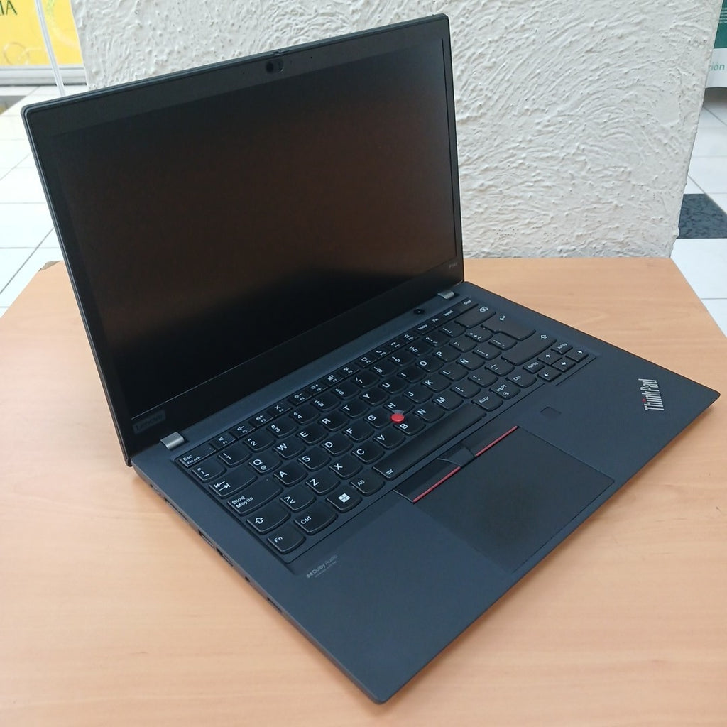 LAPTOP LENOVO THINKPAD P14S GEN 2 (2022) 512 GB SSD 32 GB RAM (SEMINUEVO)