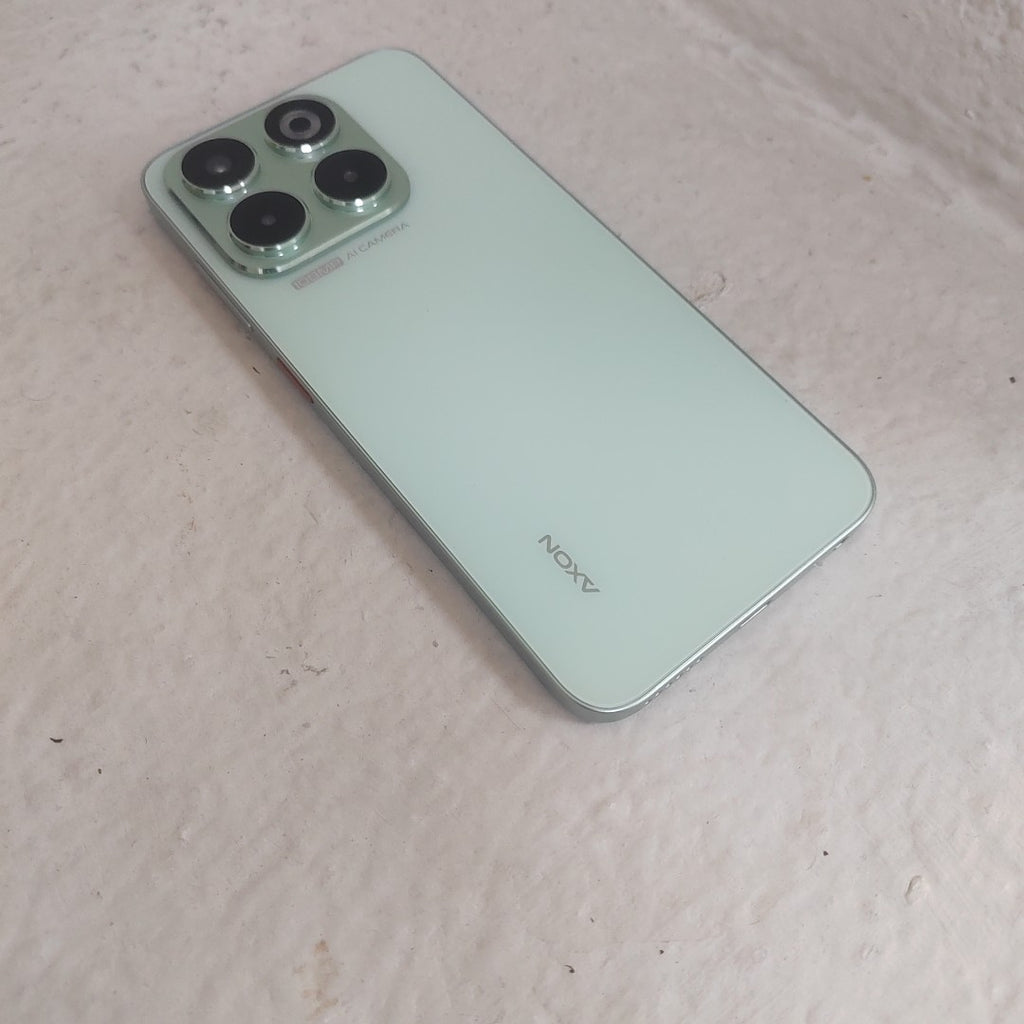 CELULAR ZTE AXON 70 Z2459 256 GB 6 GB RAM (SEMINUEVO)