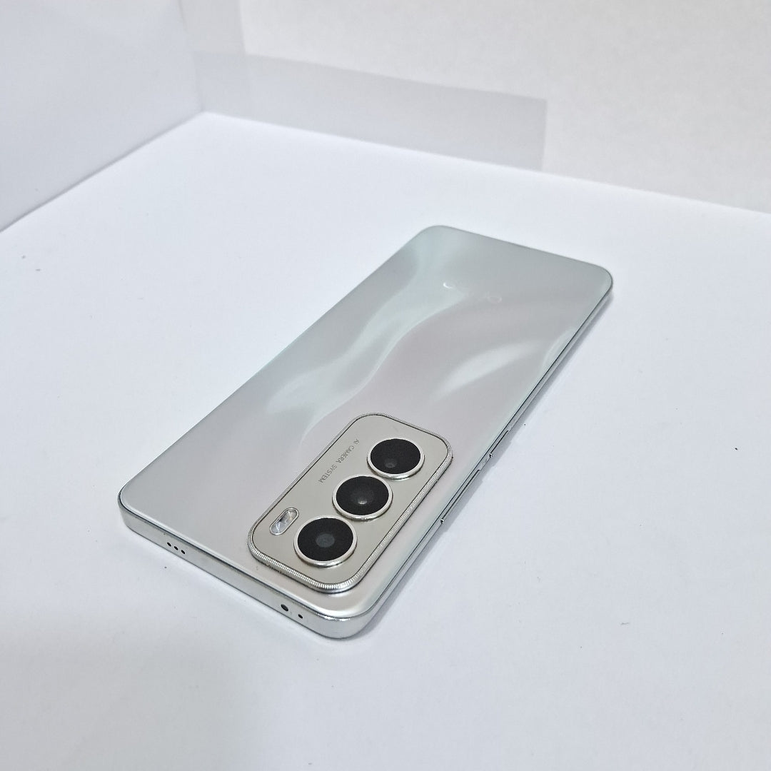 CELULAR OPPO   RENO12 5G CPH2625 (2024) 512 GB 12 GB RAM (SEMINUEVO)