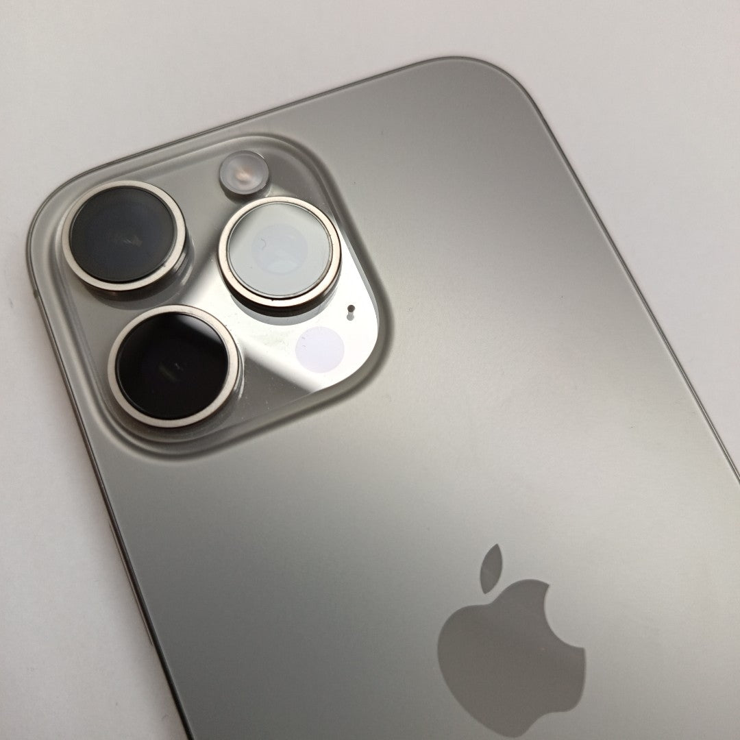 CELULAR APPLE IPHONE 16 PRO MAX A3295 (2024) 256 GB 8 GB RAM (SEMINUEVO)