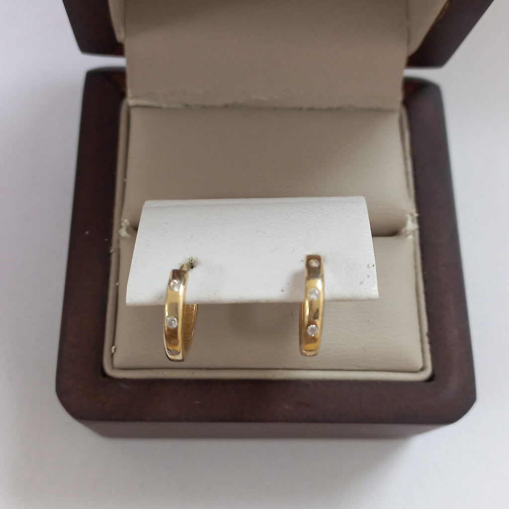 HUGGIES ORO 14K 1.4 (NUEVO)