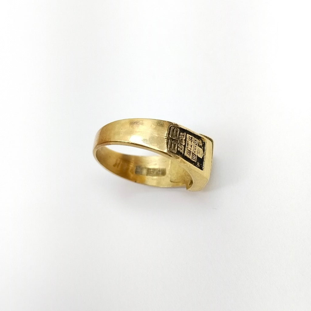 ANILLO DE GRADUACIÓN ORO 14 K 5.5 GRMS (SEMINUEVO)