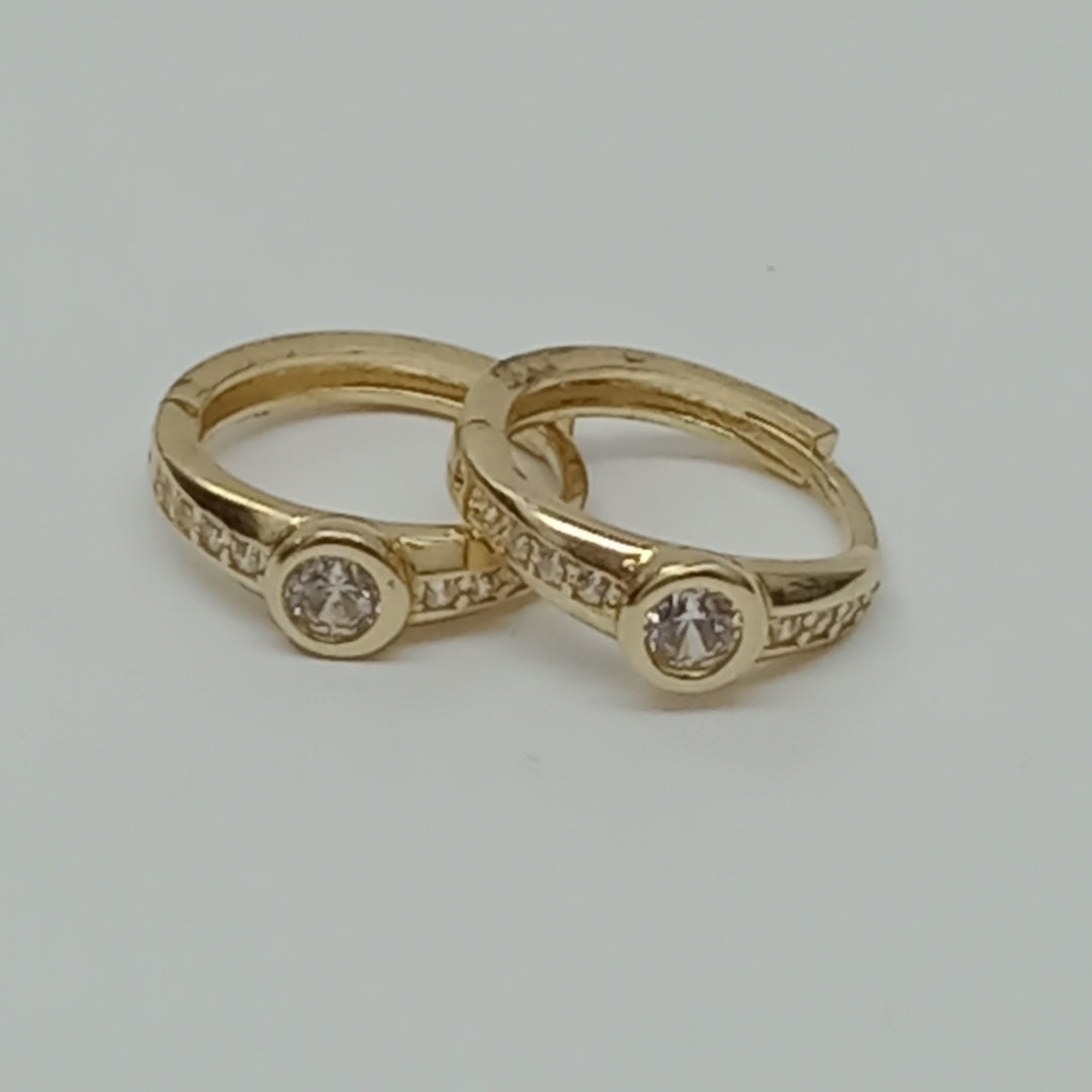 HUGGIES ORO 14K 2.4 (NUEVO)