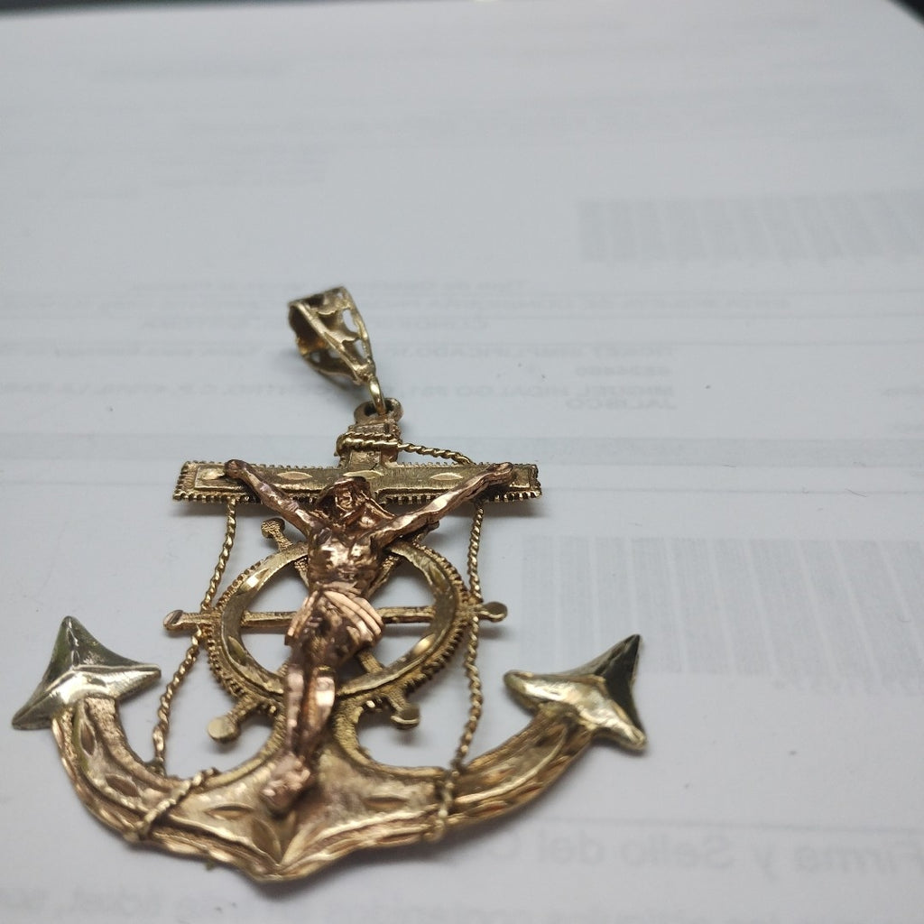 K1 11,00 GRMS 10 K ESPECIFICACIONES COMPLEMENTARIAS DIJE CRISTO EN ANCLA ORO CO (SEMINUEVO)