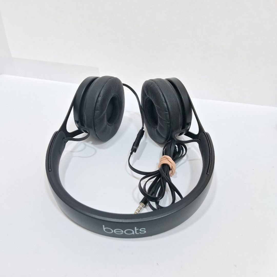 AUDIFONOS BEATS EP A1746 ALAMBRICO ON EAR (SEMINUEVO)