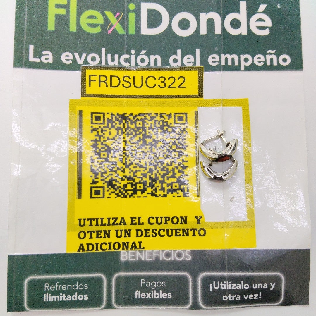 ARETES PAR ORO BLANCO 14 K 4.9 GRMS (SEMINUEVO)